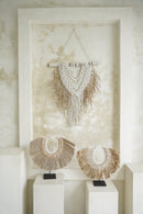Zeegras hanger op standaard - The Raffia Shell On Stand